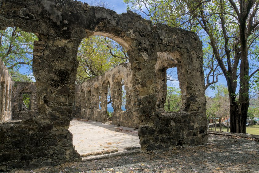 St. Lucia: Rodney Fort barracks