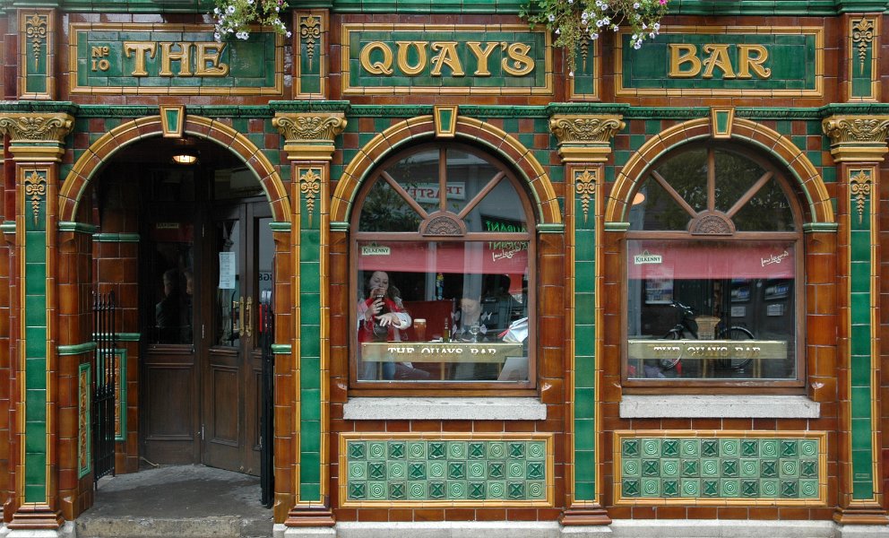 Quay's bar