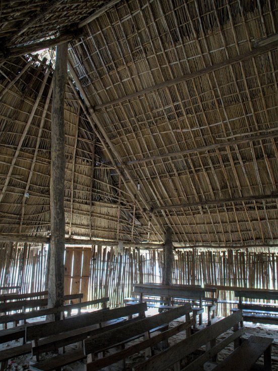 The Congreso building -- no nails